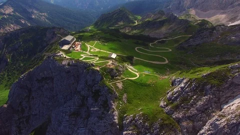 Flight over high mountain range. Stock-Footage 72032978