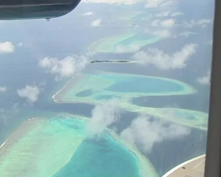 Flight over Maldives Vídeo Stock 93792