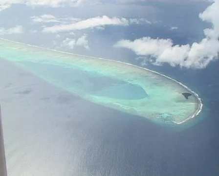 Flight over Maldives Vídeo Stock 93810