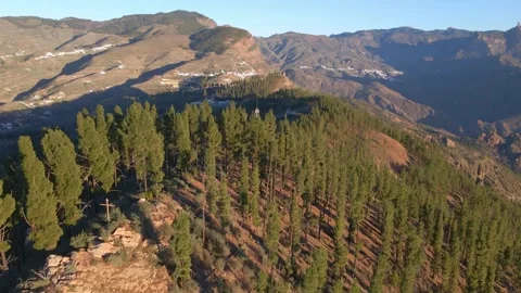 A flight over the mountain with a view of the Artenara village Stock Footage 320772053