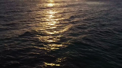 Flight Over Ocean Waves at Sunset. Amazing Sunset Aerial Ocean View Vídeos de archivo 57253595