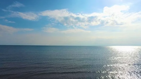 Flight over open sea 4K 動画素材 69826956