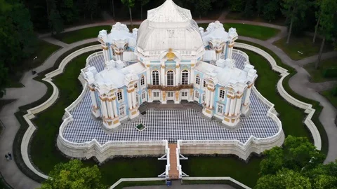 Flight over the park with the palace Stock Footage 128702237