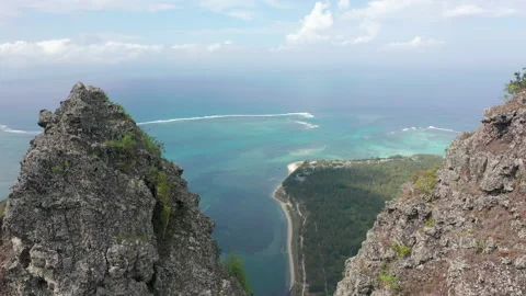 Flight over the peak of the mountain. Le Morne Brabant mountain in Mauritius Stock-Footage 171714026
