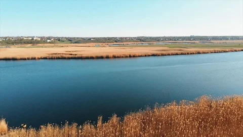 Flight Over the River 库存影片 106780775