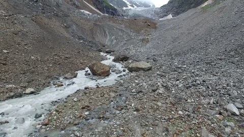 Flight over river in the mountain gorge Video stock 77200512