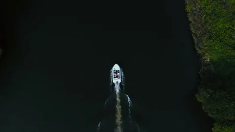 Flight Over River Thames In West London Near Richmond, Uk Video Video stock 285330748