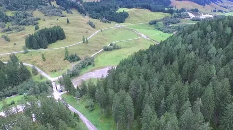 Flight Over A River Valley In The Alps 스톡 동영상 58092354
