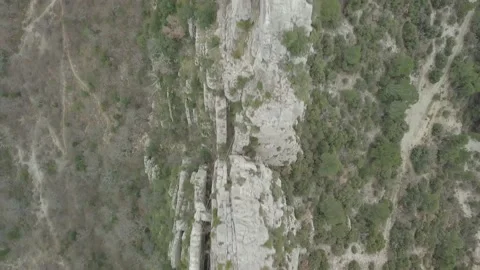 Flight over rocks 02 Video stock 148368372