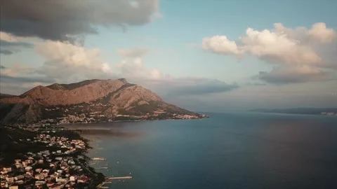Flight over sea Stock-Footage 256472721