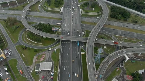 Flight overlooking the air over a multi-level transport interchange in Moscow Video stock 138328001