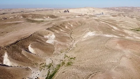 Flight from right to left side over desert Stock Footage 129318562