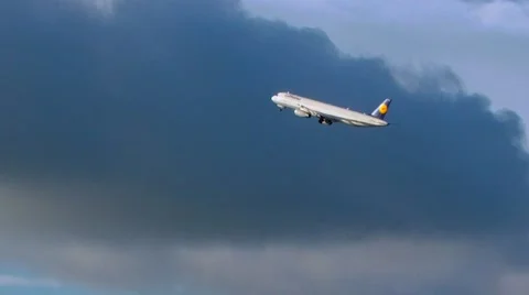 Flight take off 스톡 동영상 45887688