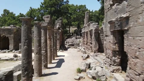 Flight through the ancient city Video stock 155898405