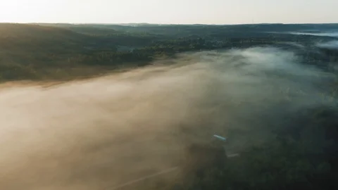 Flight through misty forests, aerial view Video stock 111646963