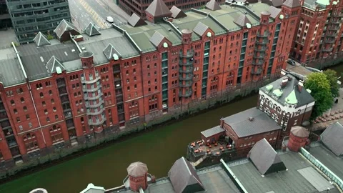 Flight through the Warehouse district, downtown in Hamburg, Germany. 库存影片 237527746