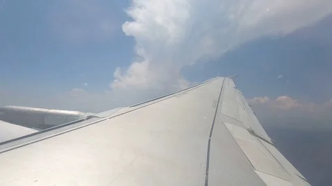 Flight turn Video stock 128890842