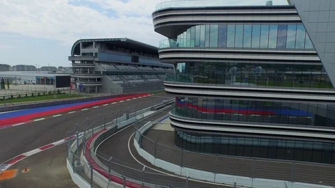 Flight under formula one Видео 94724019