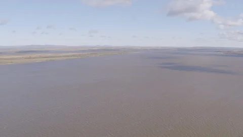 Flight under river Vídeo Stock 94723546