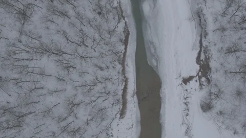 Flight under winter river Video stock 94724418