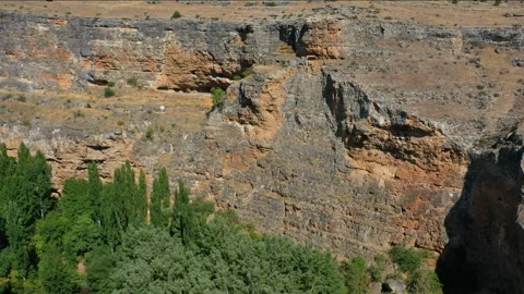 Flight on a wall of the Duraton river canyon Stock-Footage 278455510