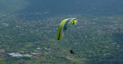 Flights with Paragliding 動画素材 196804823