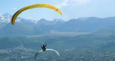 Flights with Paragliding 動画素材 196805175