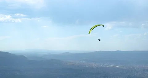 Flights with Paragliding 動画素材 196809283