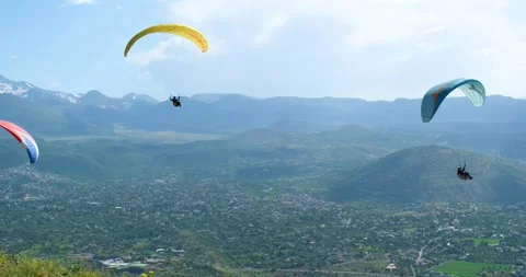 Flights with Paragliding 動画素材 196813207