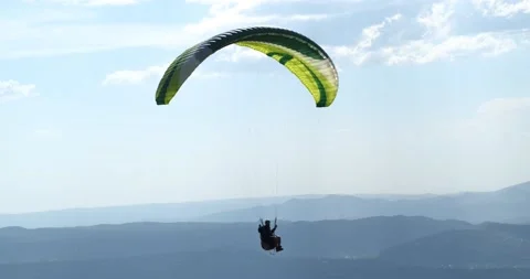 Flights with Paragliding 動画素材 196813965