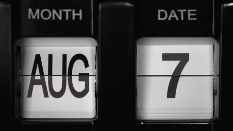Flip calendar with date change from seventh August to eighth of August. close up Stock-Footage 269784567