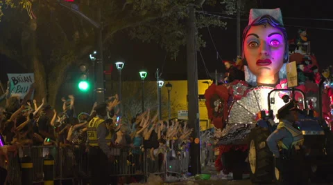Float making turn at end of street on Endymion route Stockbeeldmateriaal 37509793