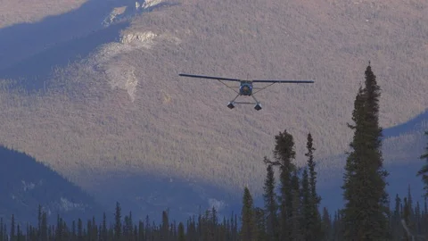 Float Plane Landing Alatna River Valley Alaska Gates of the Arctic Stock Footage 121640129