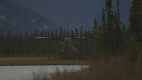 Float Plane Landing Alatna River Valley Alaska Gates of Arctic Stock Footage 121640206