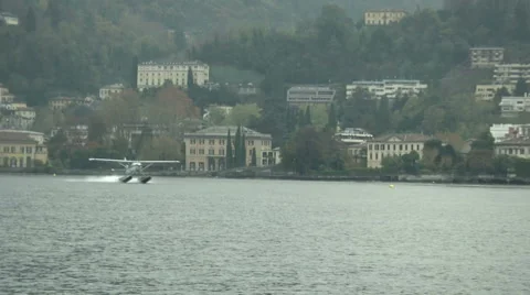 Float plane landing on Como lake  Stock Footage 43316994