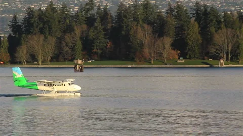 Float Plane ready for take off Stock Footage 923014