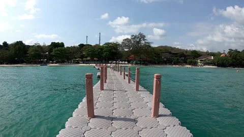 Floating docks made of plastic That moves according to the waves of the sea Stock Footage 131508750