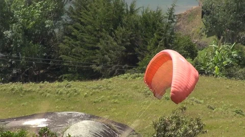 Floating kite in the wind Video stock 105192650