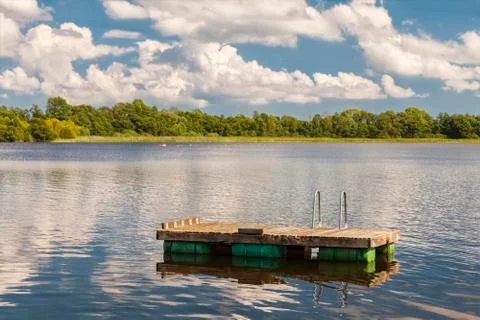 Floating lake jetty Stockfoto's