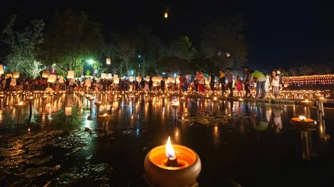 Floating lanterns and People in Yee Peng Festival or Loy Krathong (Down-Up) Video stock 98918400