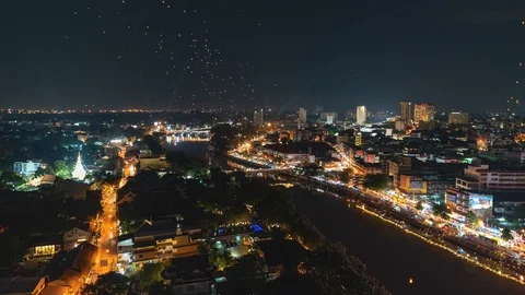 Floating lanterns in Yee Peng or Loy Krathong Festival at Chiangmai (Down-Up) Stock Footage 98918575