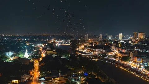 Floating lanterns in Yee Peng or Loy Krathong Festival at Chiangmai (Left-Right) Stock Footage 98918593