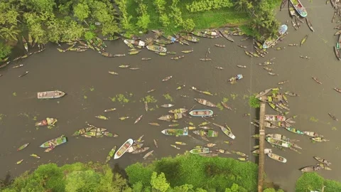 Floating market Stock Footage 261798913