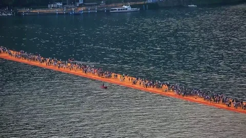 Floating Piers Timelapse 動画素材 73739416