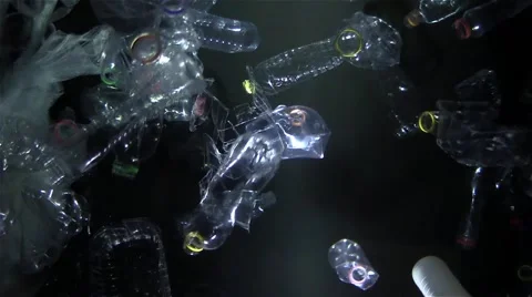 Floating plastic waste in the water Vídeos de archivo 59093448