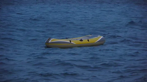 Floating Rubber Boat Vidéo 44978209