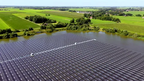 Floating Solar Panels 動画素材 138047481