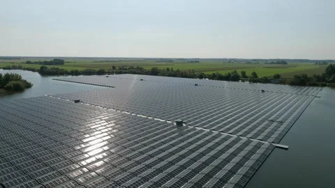 Floating solarpanels in a lake in the Netherlands Stock Footage 289909565