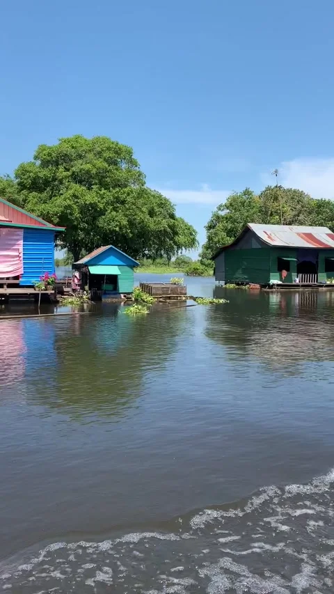 Floating village on the Sangkar River Stock-Footage 341171159