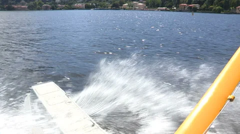 Floatplane landing Stock Footage 32319650